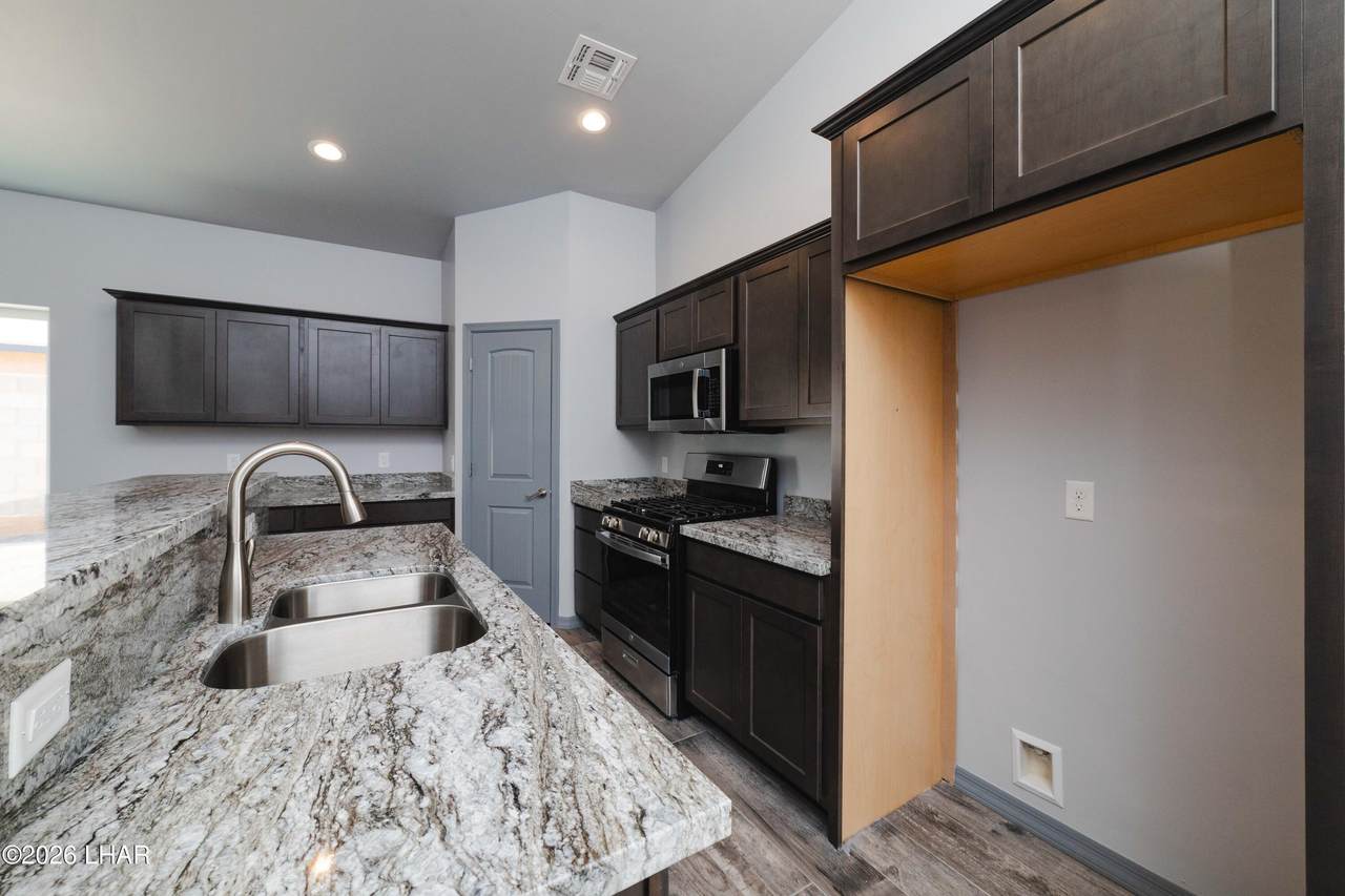 https://bt-photos.global.ssl.fastly.net/lakehavasu/1280_boomver_1_1041729-2.jpg
