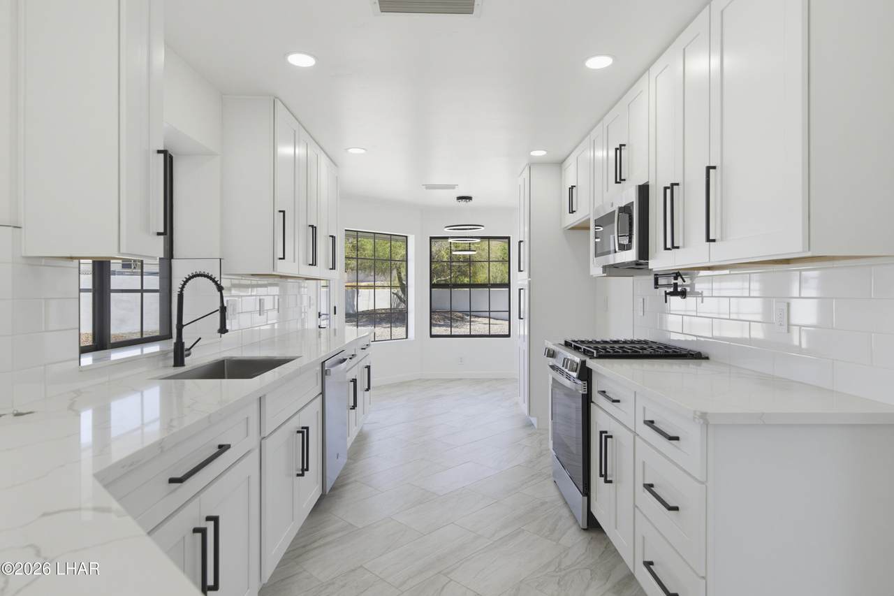 https://bt-photos.global.ssl.fastly.net/lakehavasu/1280_boomver_1_1041862-2.jpg