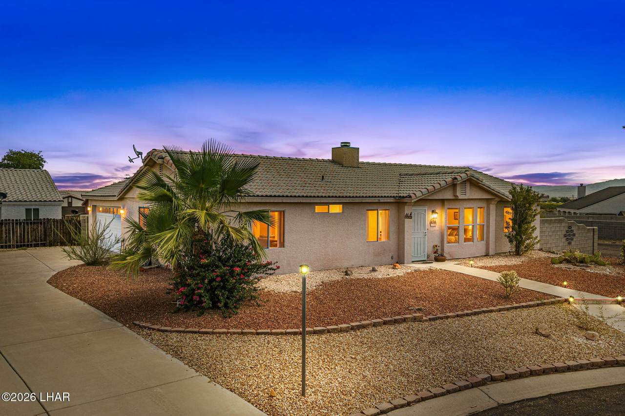 2250 Oleander Ct - Photo 1