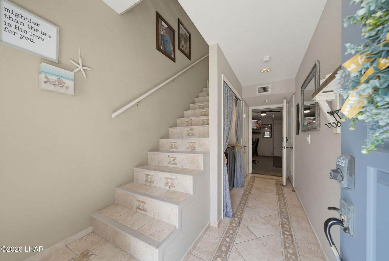 https://bt-photos.global.ssl.fastly.net/lakehavasu/orig_boomver_1_1041916-2.jpg
