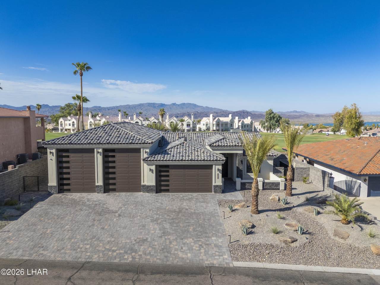 2540 Plaza Hermosa - Photo 1