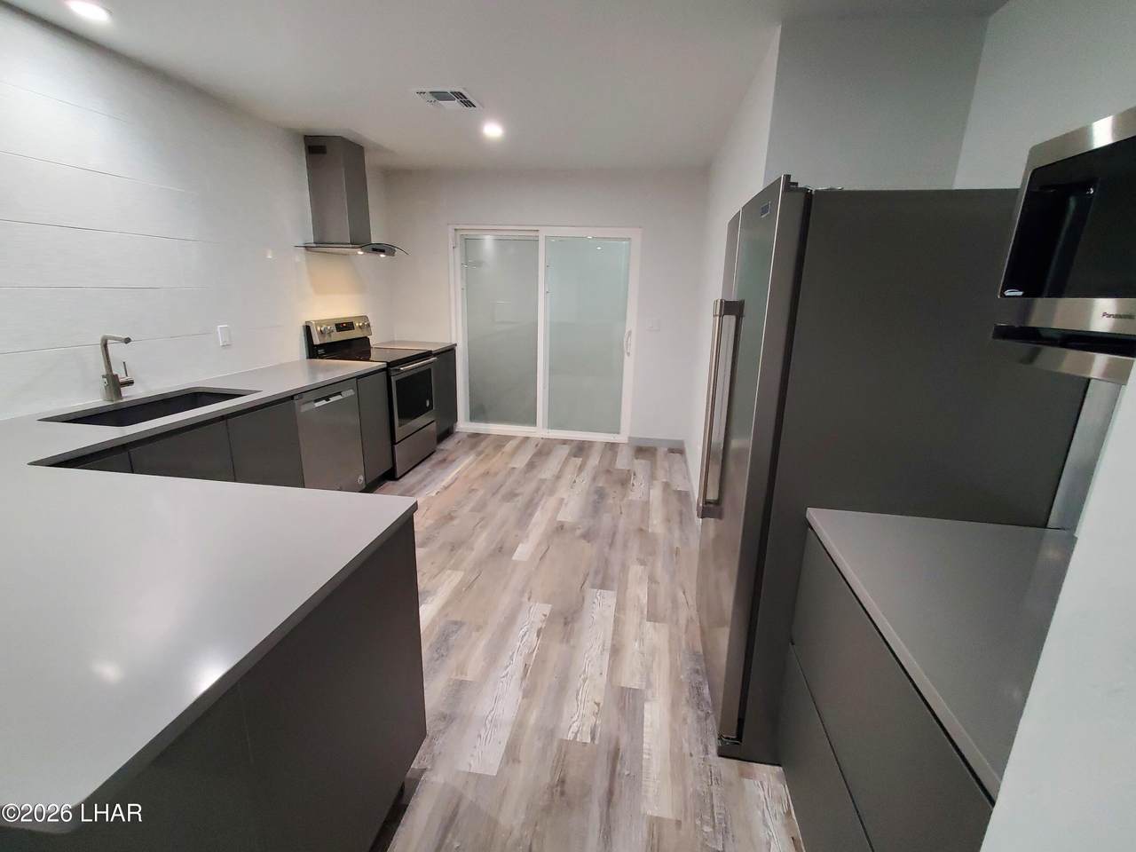 https://bt-photos.global.ssl.fastly.net/lakehavasu/1280_boomver_1_1042012-2.jpg