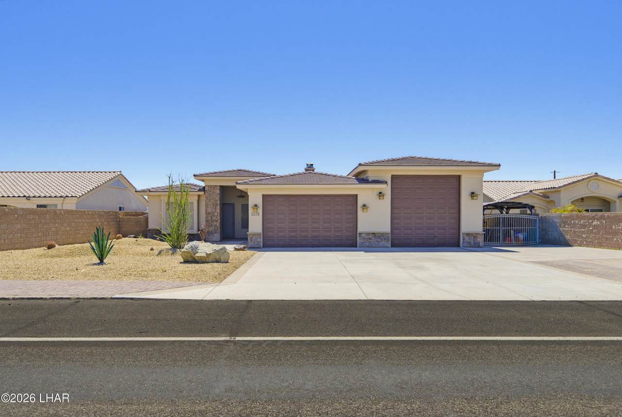 1231 Mcculloch Blvd - Photo 1