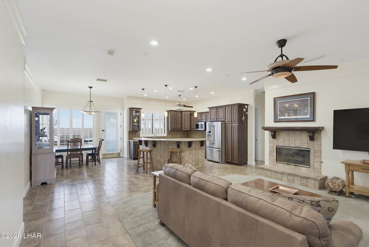 https://bt-photos.global.ssl.fastly.net/lakehavasu/1280_boomver_1_1042104-2.jpg