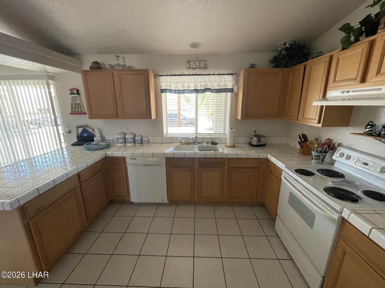 https://bt-photos.global.ssl.fastly.net/lakehavasu/1280_boomver_1_1042133-2.jpg