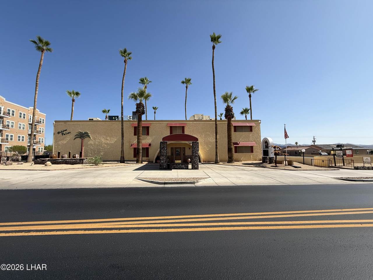 2100 Swanson Ave - Photo 1