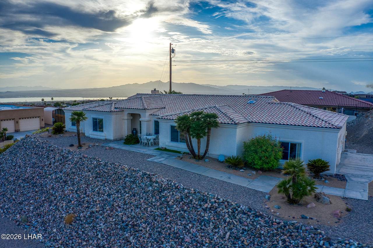 3851 Canyon Cove Dr - Photo 1