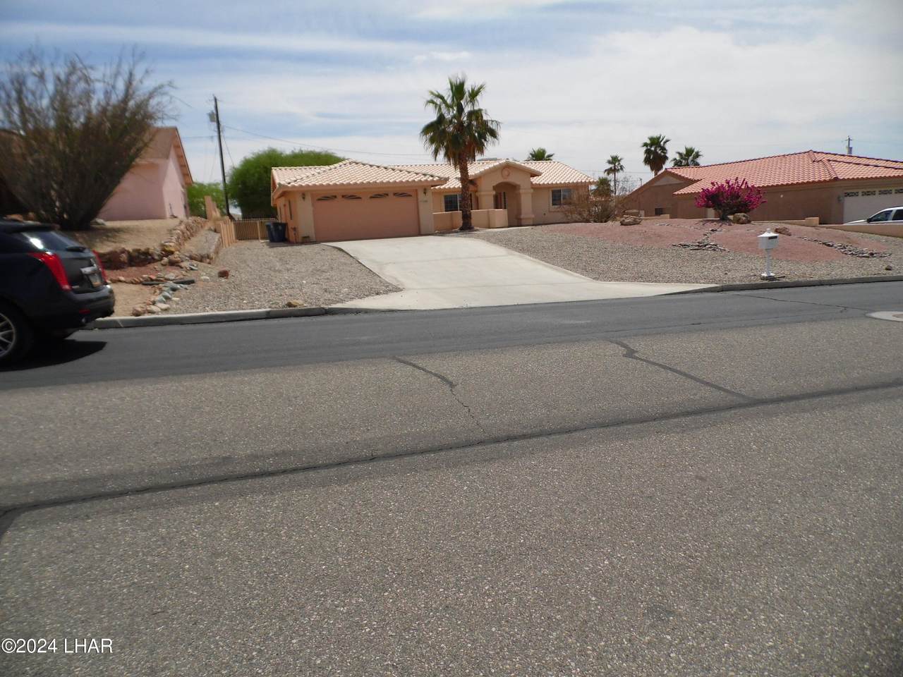 3490 Overland Dr - Photo 1