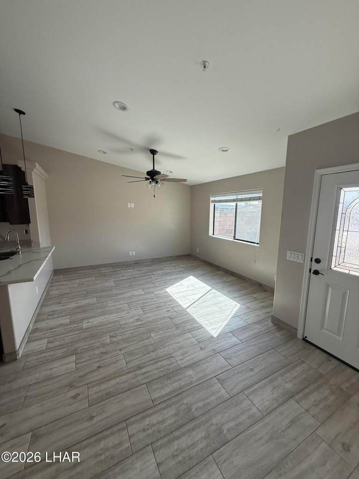 https://bt-photos.global.ssl.fastly.net/lakehavasu/orig_boomver_1_1042215-2.jpg