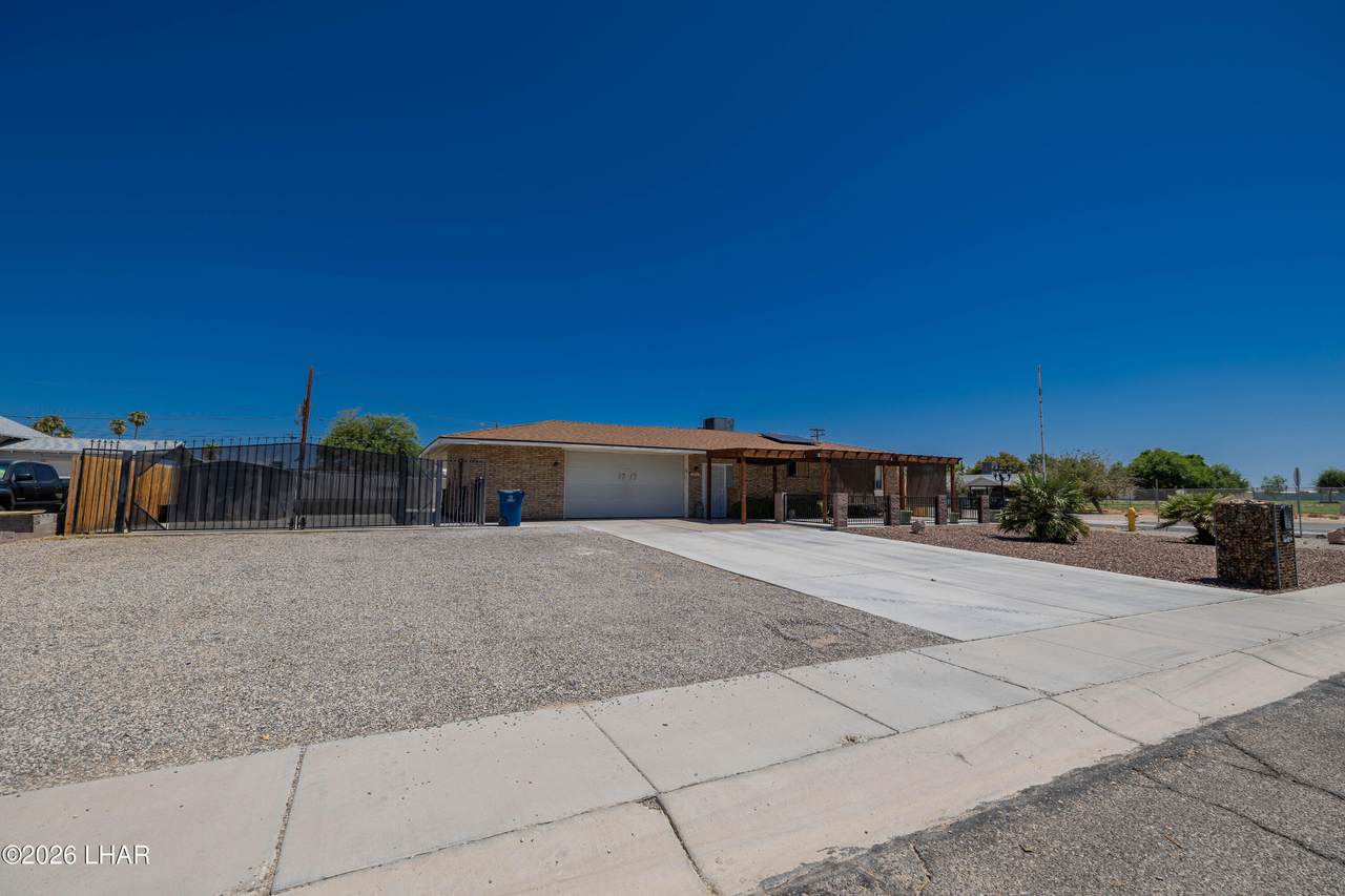 https://bt-photos.global.ssl.fastly.net/lakehavasu/1280_boomver_1_1042225-2.jpg