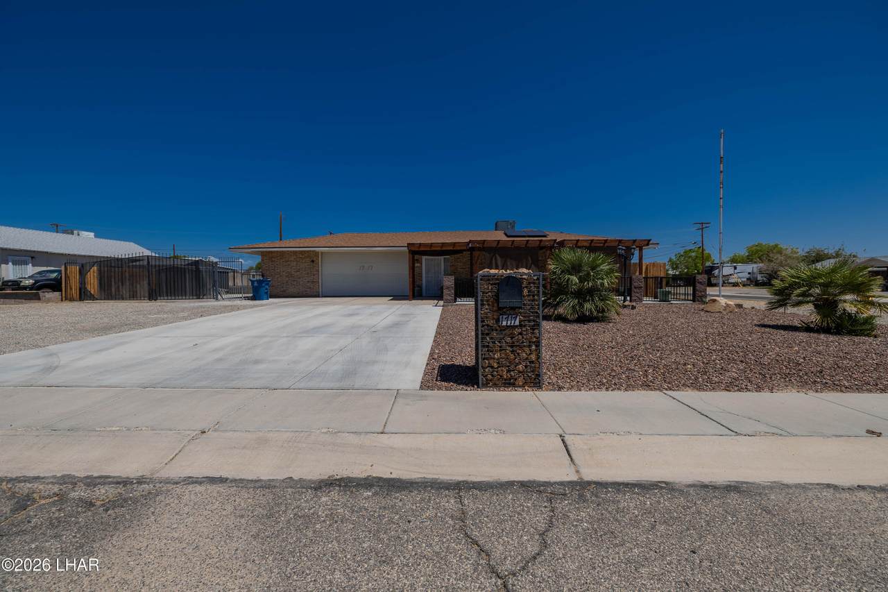 https://bt-photos.global.ssl.fastly.net/lakehavasu/1280_boomver_1_1042225-2.jpg