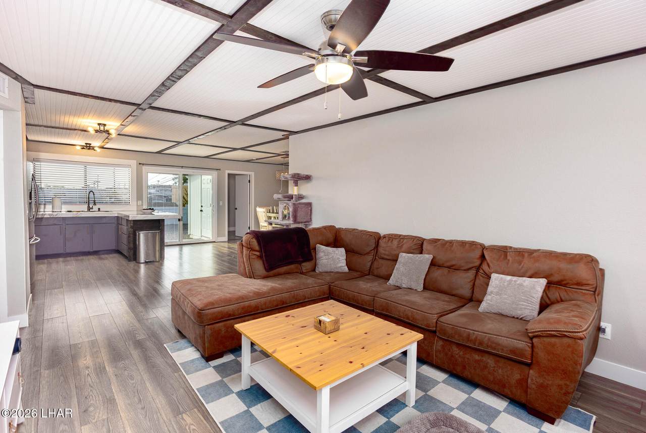 https://bt-photos.global.ssl.fastly.net/lakehavasu/1280_boomver_1_1042233-2.jpg