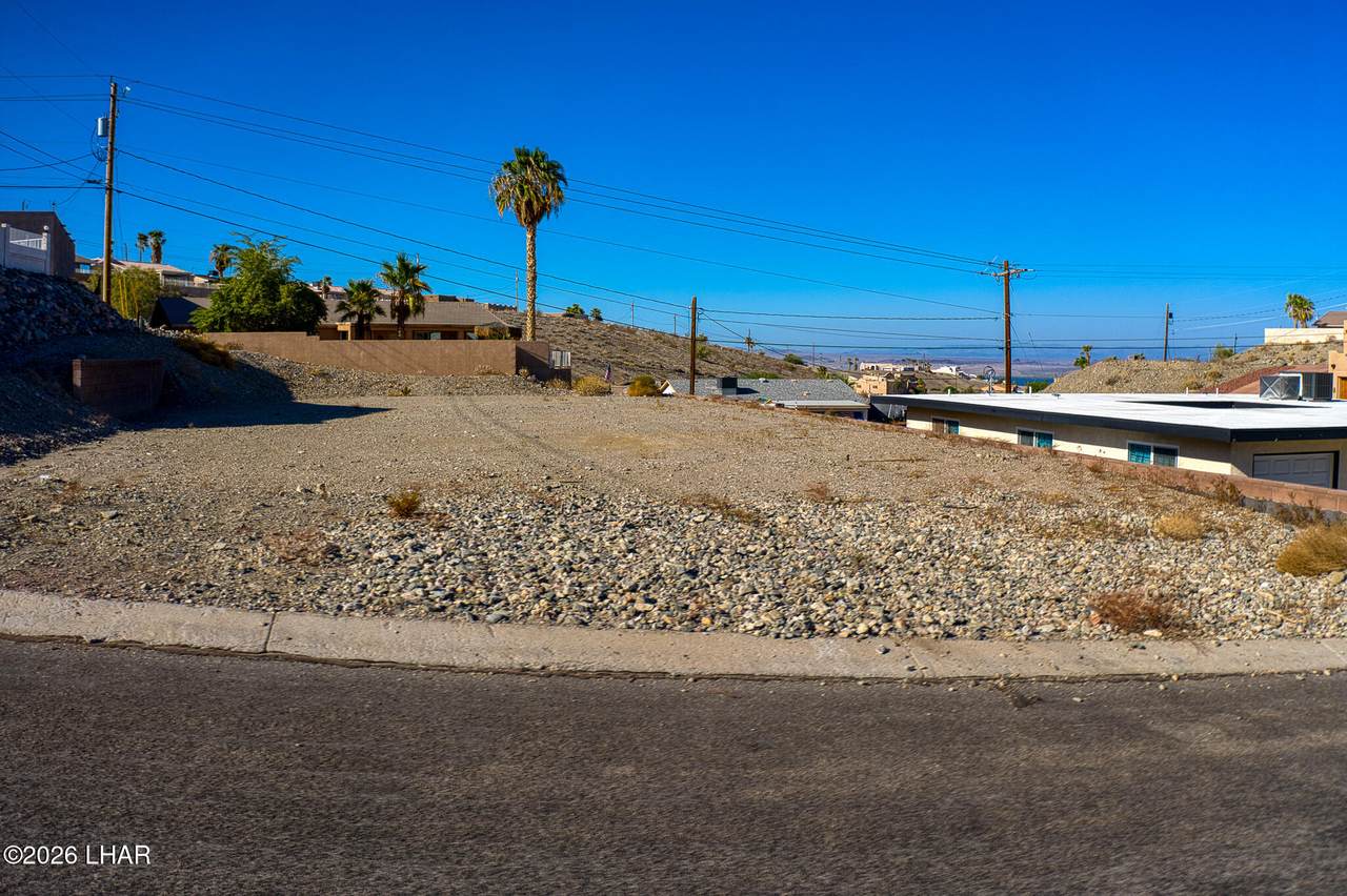 3050 Douglas Dr - Photo 1