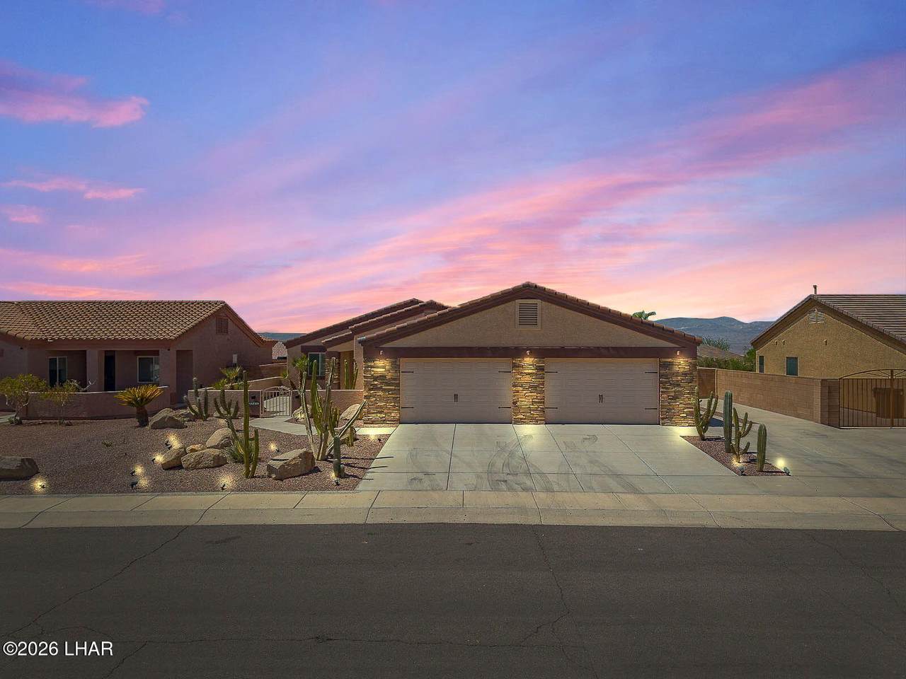 2741 Sanctuary Dr - Photo 1