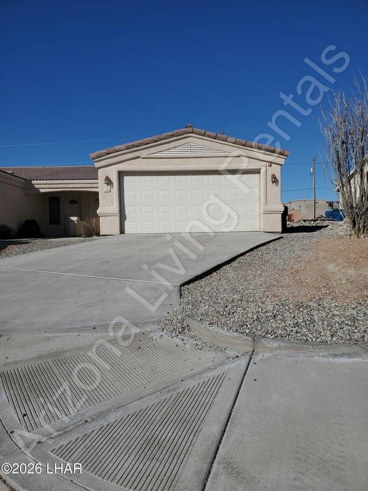 3005 Palisades Dr - Photo 1