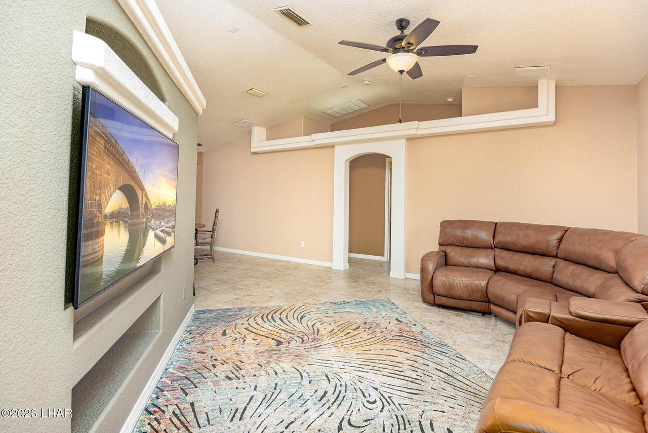 https://bt-photos.global.ssl.fastly.net/lakehavasu/1280_boomver_1_1042319-2.jpg