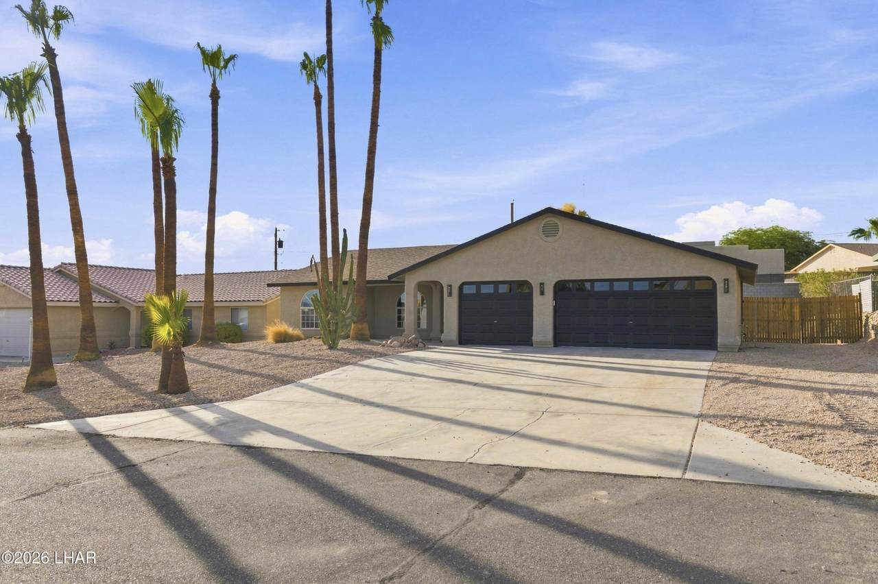 3419 Hassayampa Dr - Photo 1