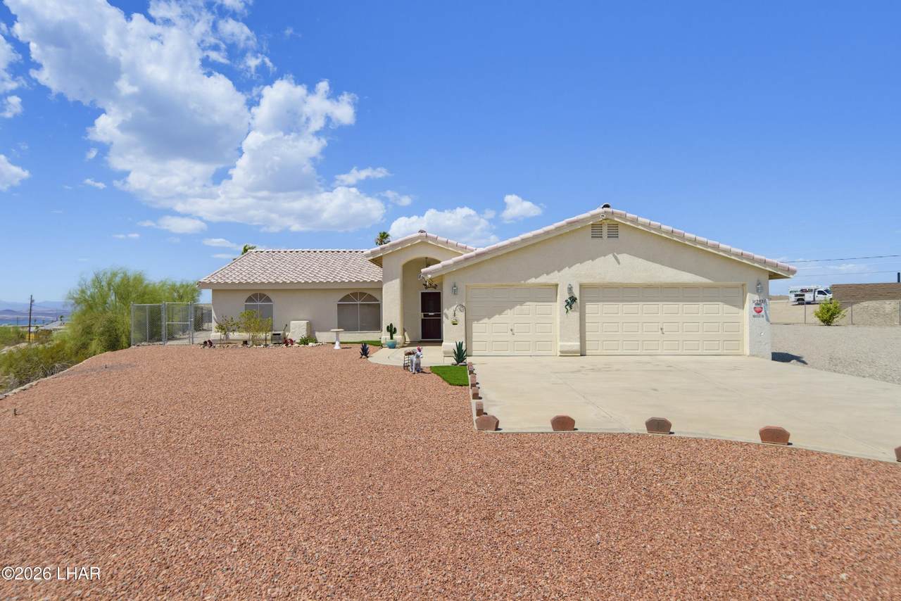 2821 Caravelle Dr - Photo 1
