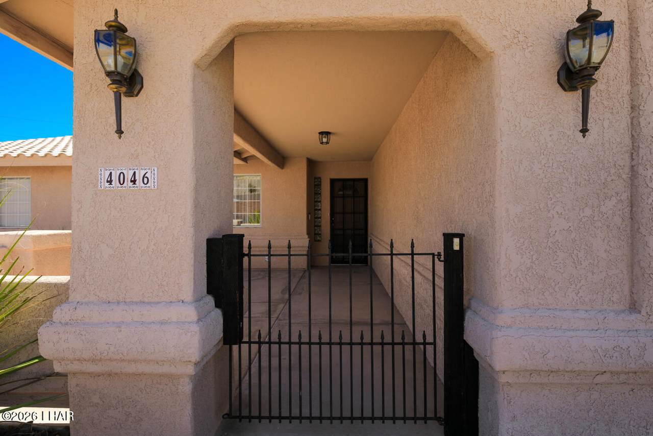 https://bt-photos.global.ssl.fastly.net/lakehavasu/1280_boomver_1_1042355-2.jpg