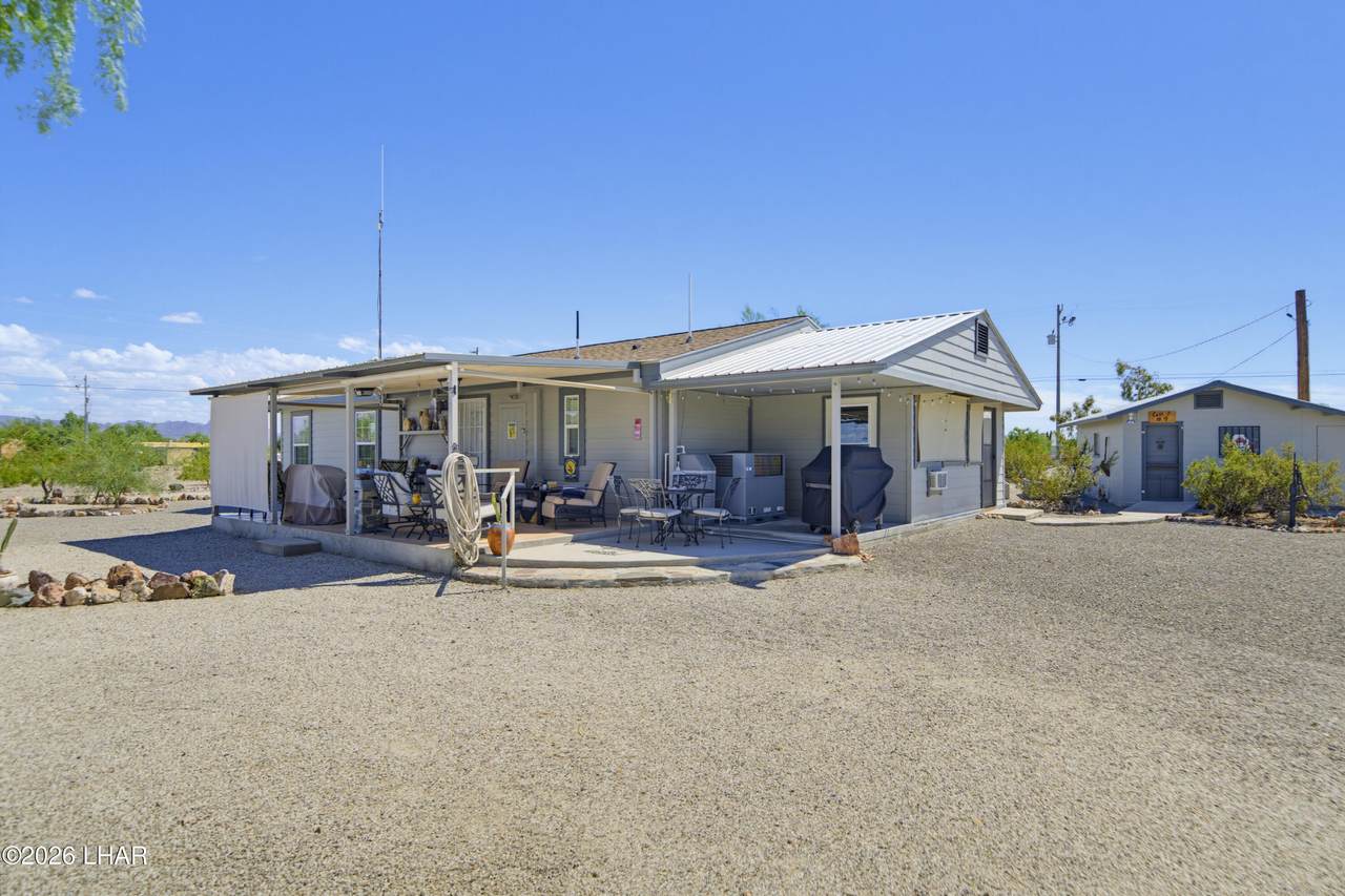 650 Camel St - Photo 1