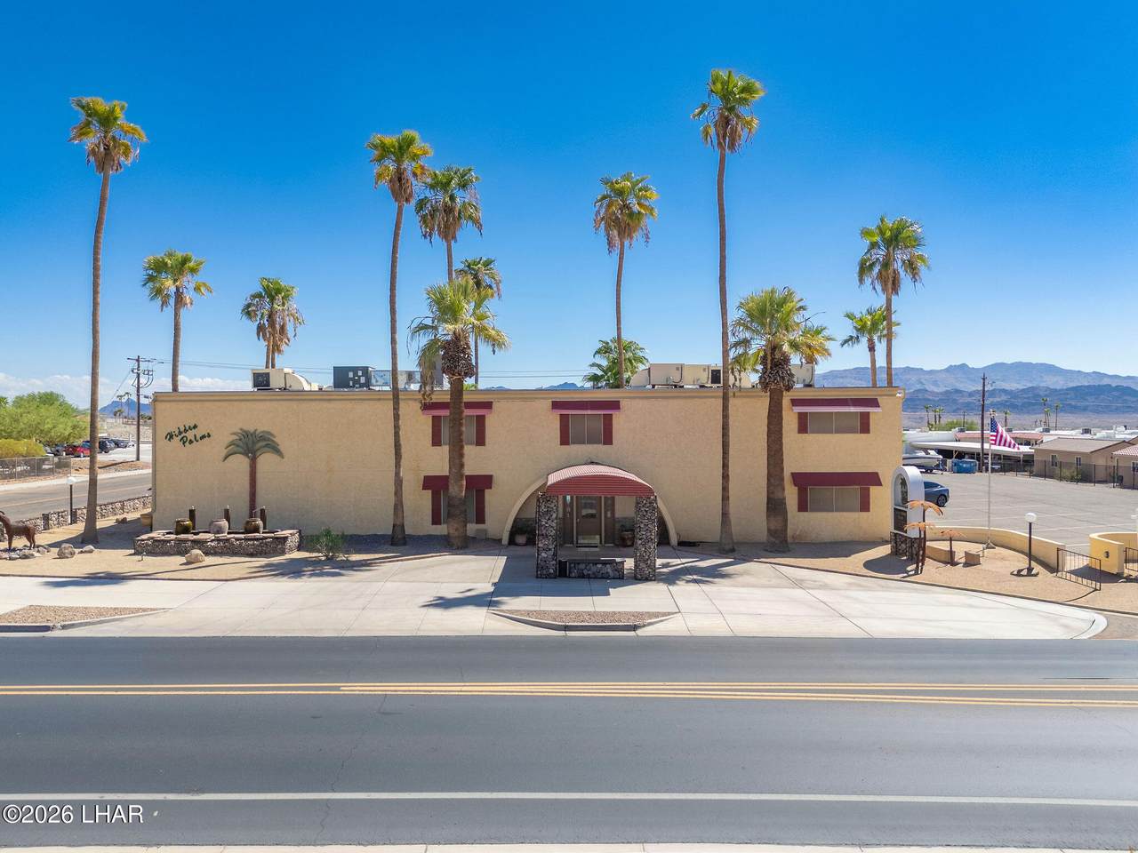 2100 Swanson Ave - Photo 1