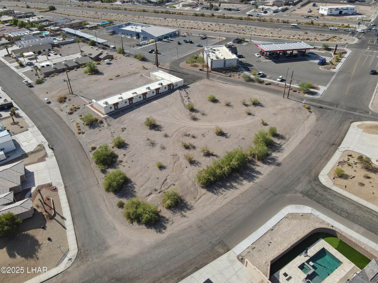 1081 Acoma Blvd - Photo 1