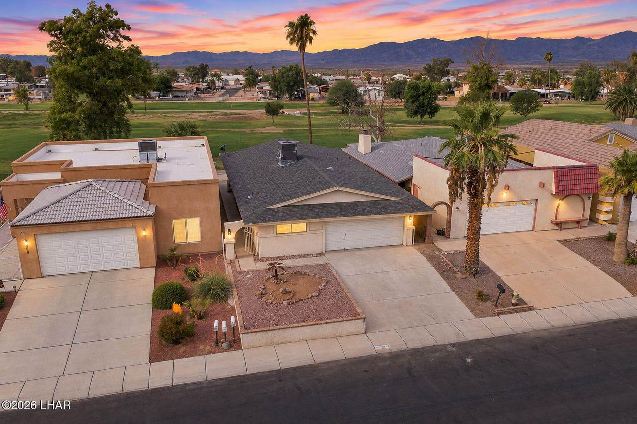 2553 Country Club Dr - Photo 1