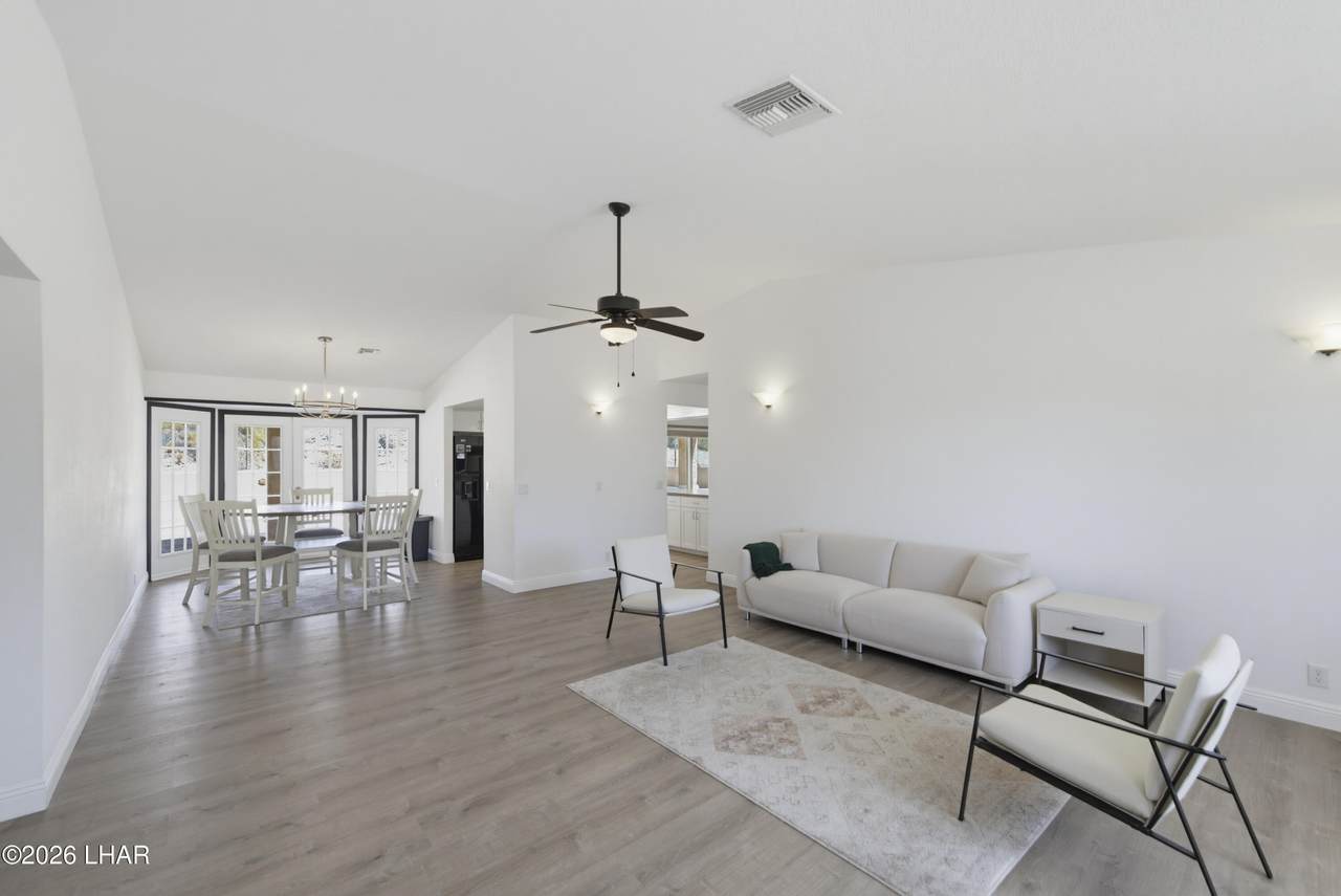 https://bt-photos.global.ssl.fastly.net/lakehavasu/1280_boomver_1_1042463-2.jpg
