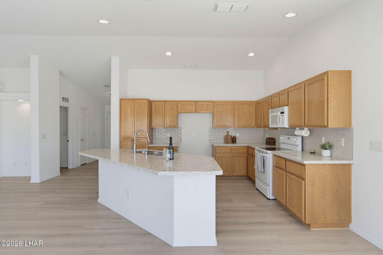 https://bt-photos.global.ssl.fastly.net/lakehavasu/1280_boomver_1_1042524-2.jpg
