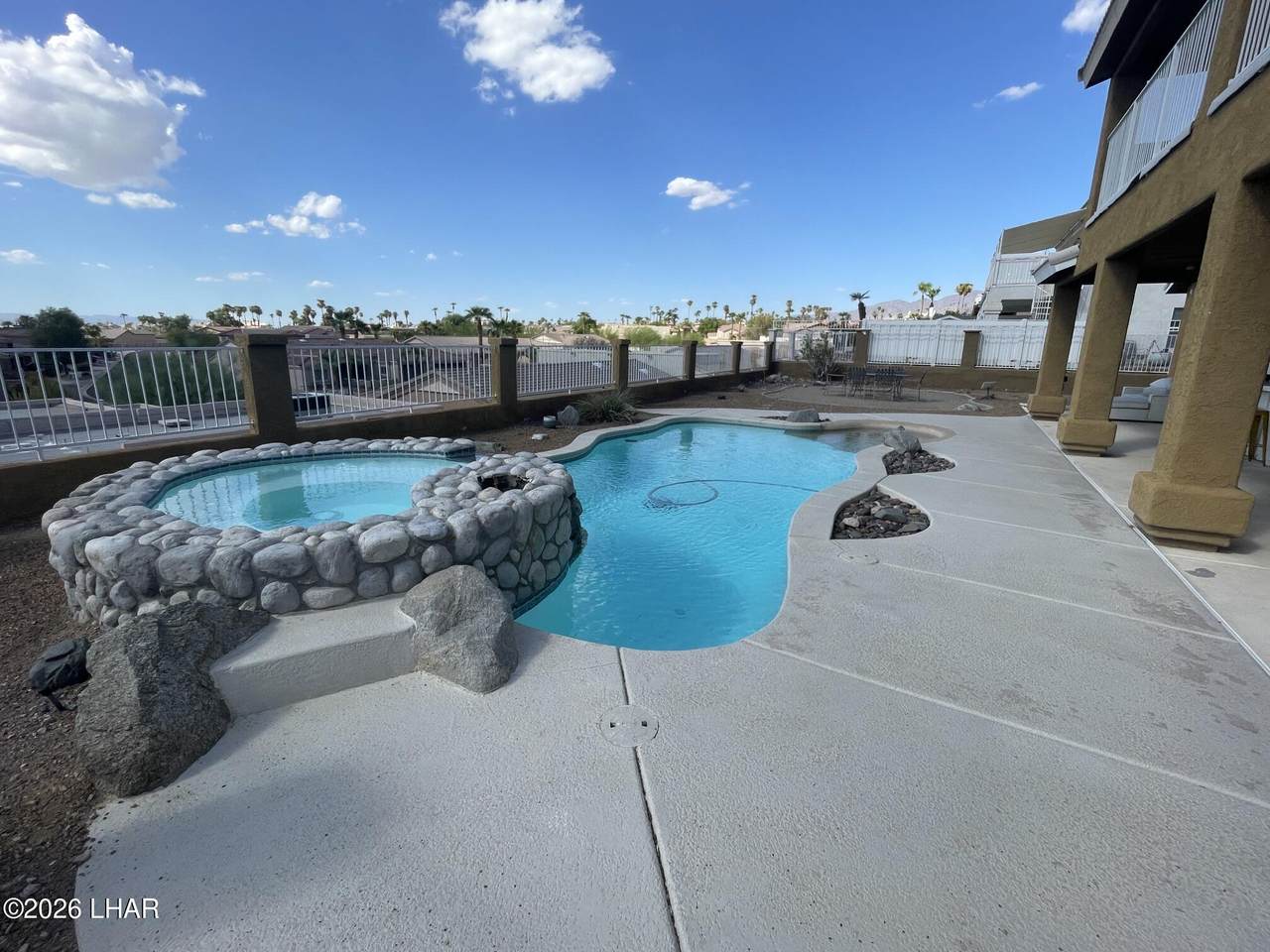 https://bt-photos.global.ssl.fastly.net/lakehavasu/1280_boomver_1_1042526-2.jpg