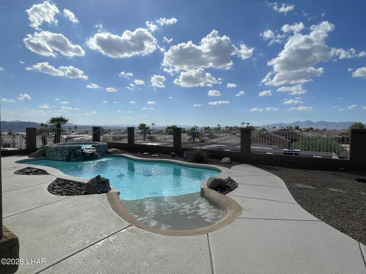 https://bt-photos.global.ssl.fastly.net/lakehavasu/1280_boomver_1_1042526-2.jpg