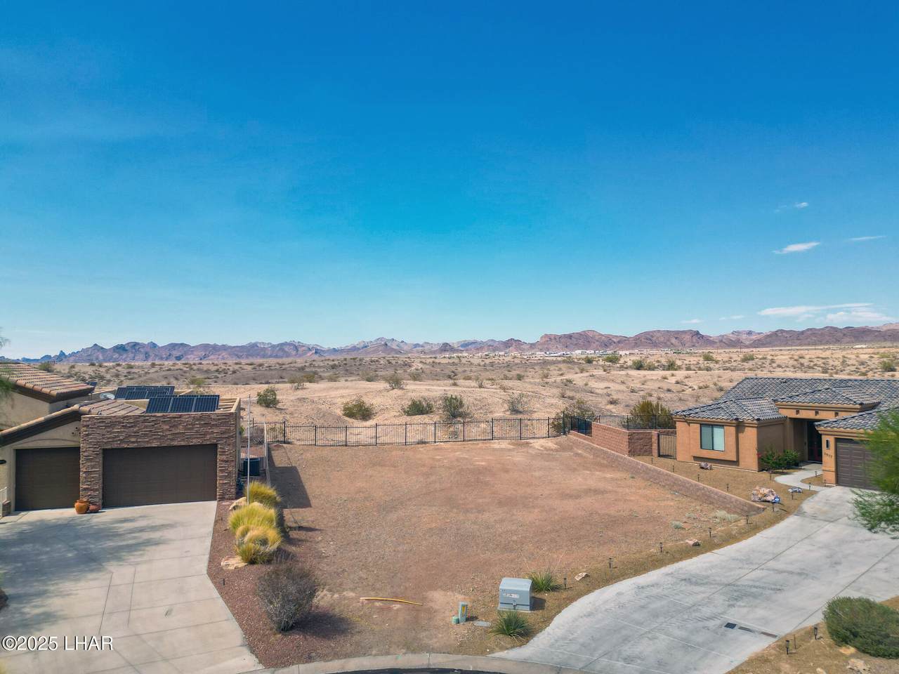1911 Troon Dr - Photo 1