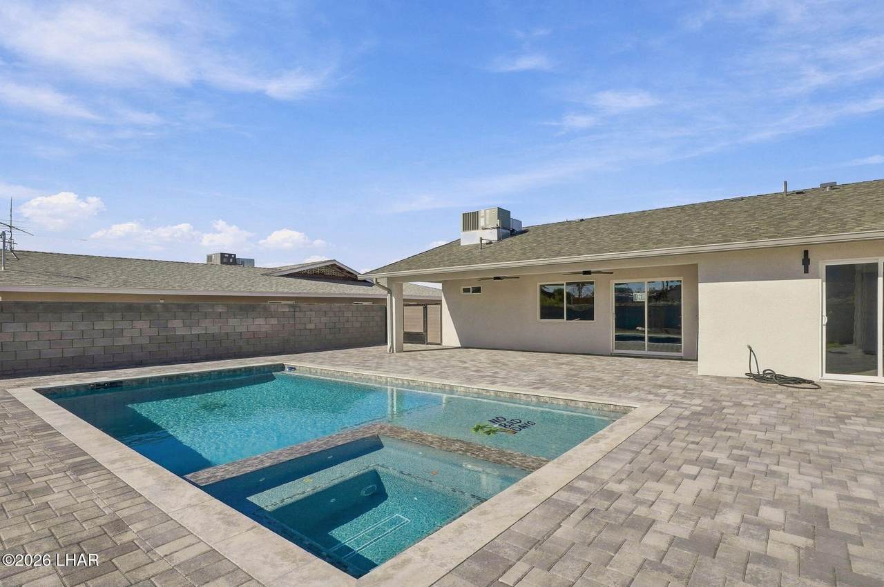 https://bt-photos.global.ssl.fastly.net/lakehavasu/1280_boomver_1_1042565-2.jpg
