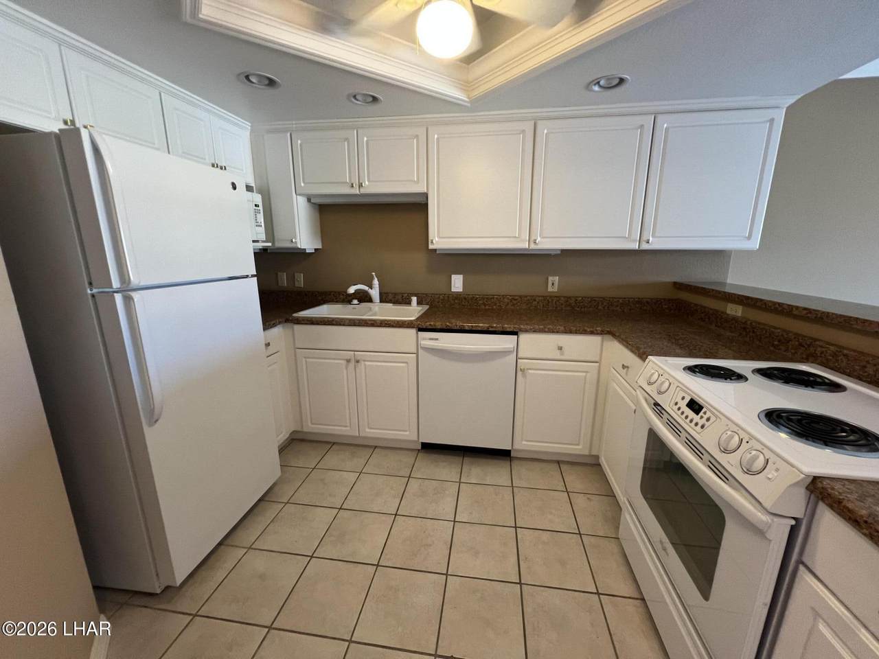 https://bt-photos.global.ssl.fastly.net/lakehavasu/orig_boomver_1_1042566-2.jpg