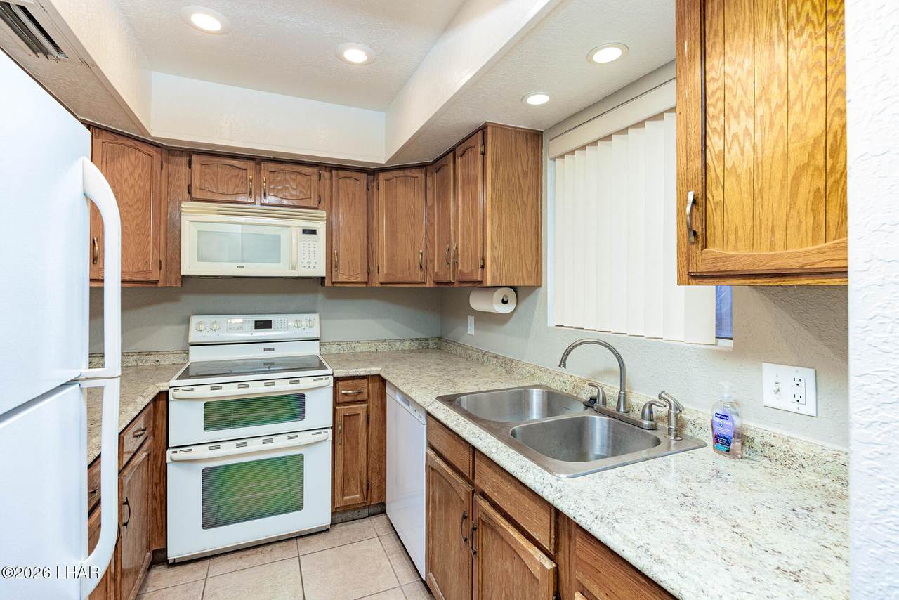 https://bt-photos.global.ssl.fastly.net/lakehavasu/1280_boomver_1_1042593-2.jpg
