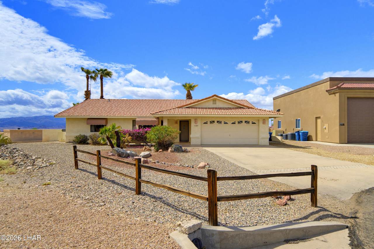 663 Plaza Laredo - Photo 1