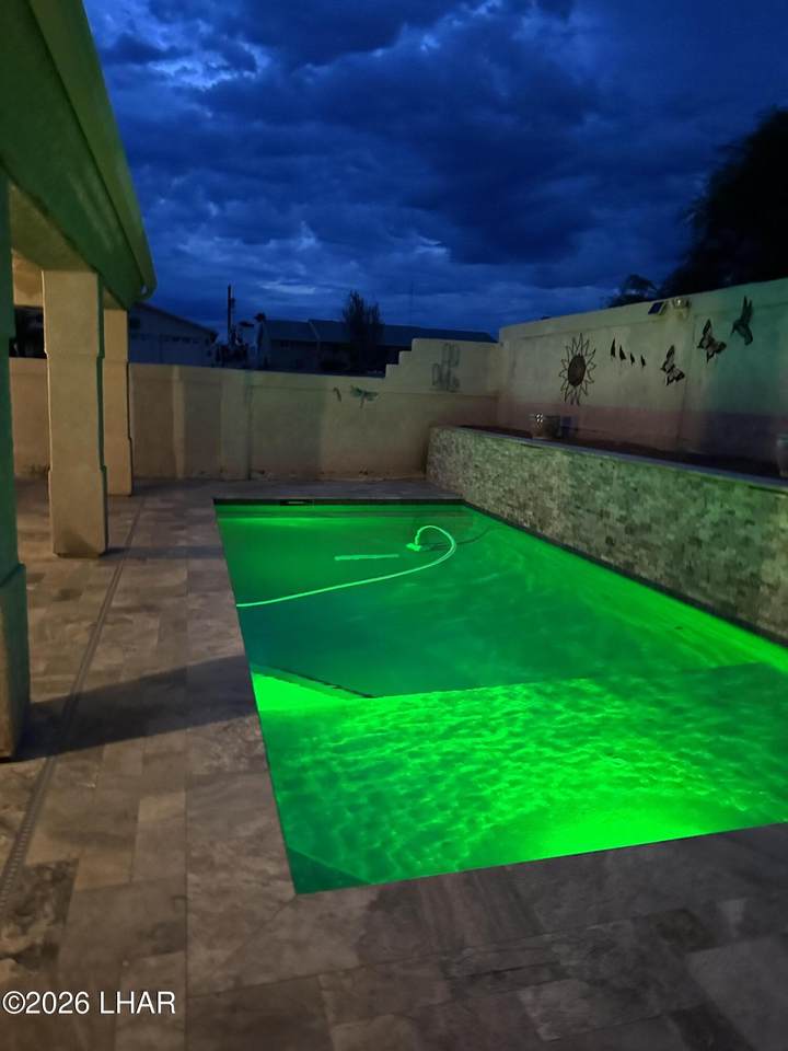 https://bt-photos.global.ssl.fastly.net/lakehavasu/orig_boomver_1_1042780-2.jpg