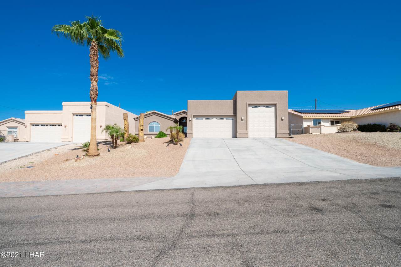 3065 Applewood Dr - Photo 1