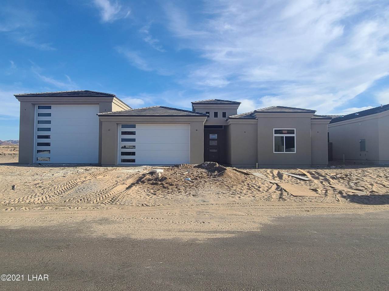 1587 Cedar Dr - Photo 1
