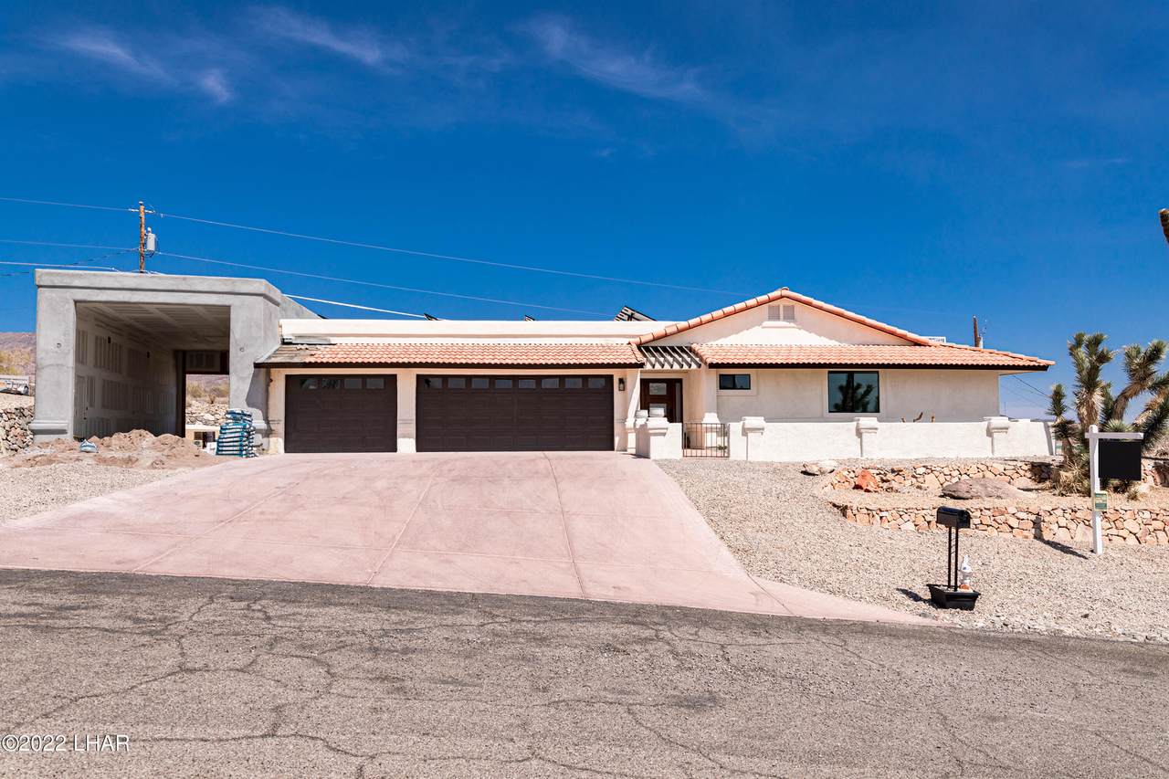 3850 Canyon Cove Dr - Photo 1