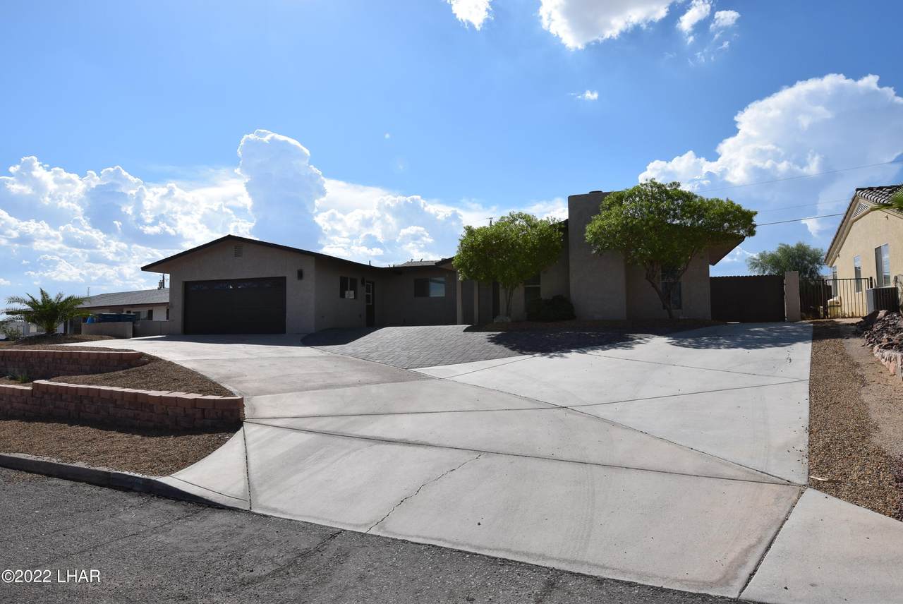 3309 Newport Dr - Photo 1