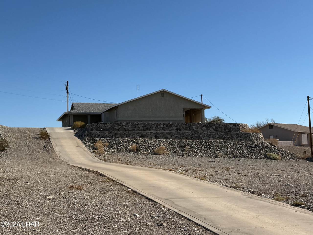 3020 Aladdin Dr - Photo 1
