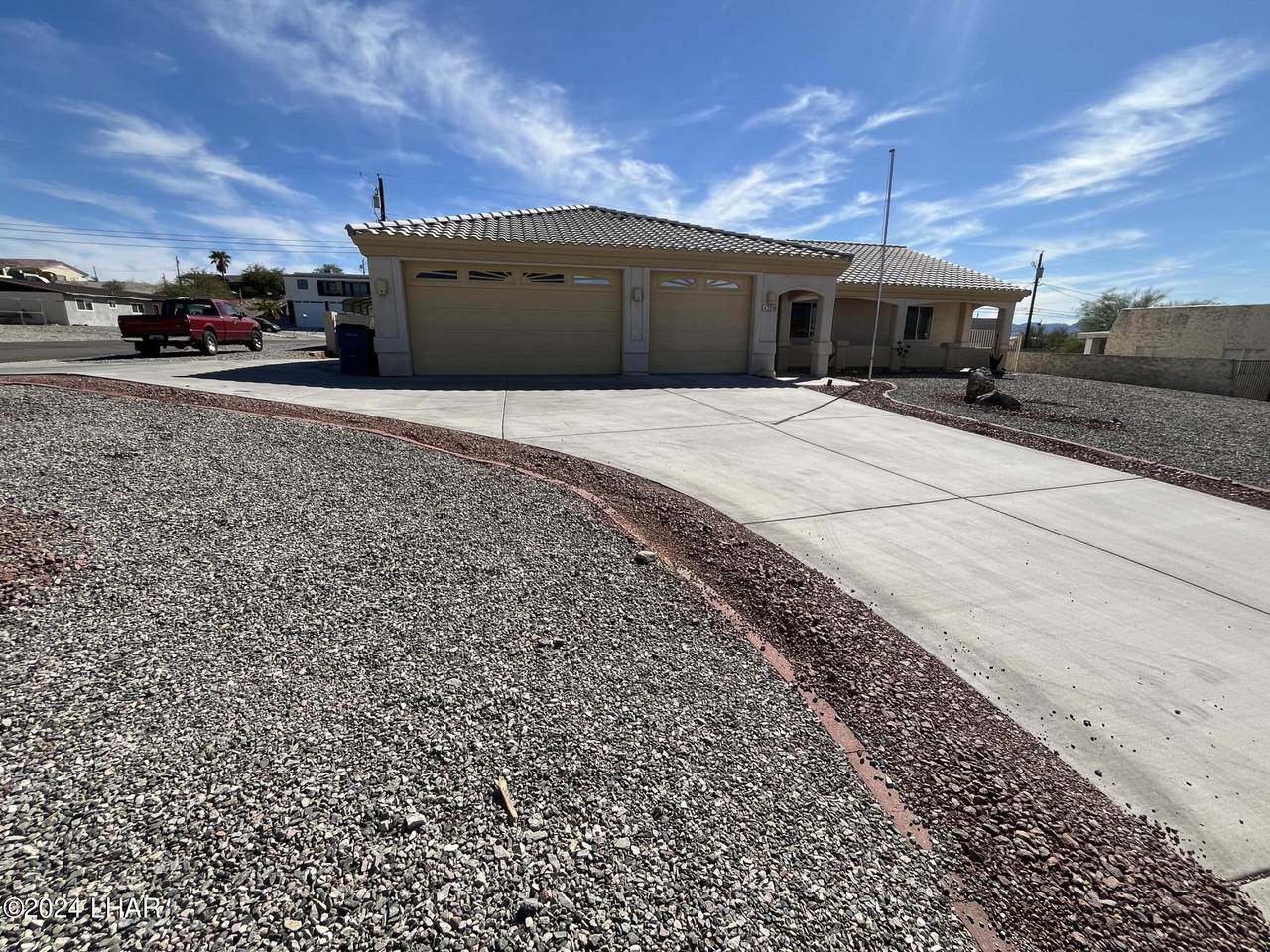 3258 Kiowa Blvd - Photo 1