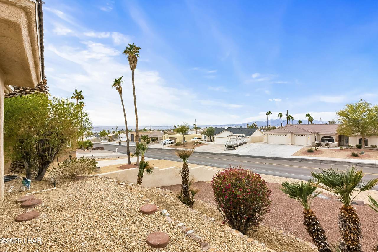 https://bt-photos.global.ssl.fastly.net/lakehavasu/1280_boomver_2_1034105-2.jpg