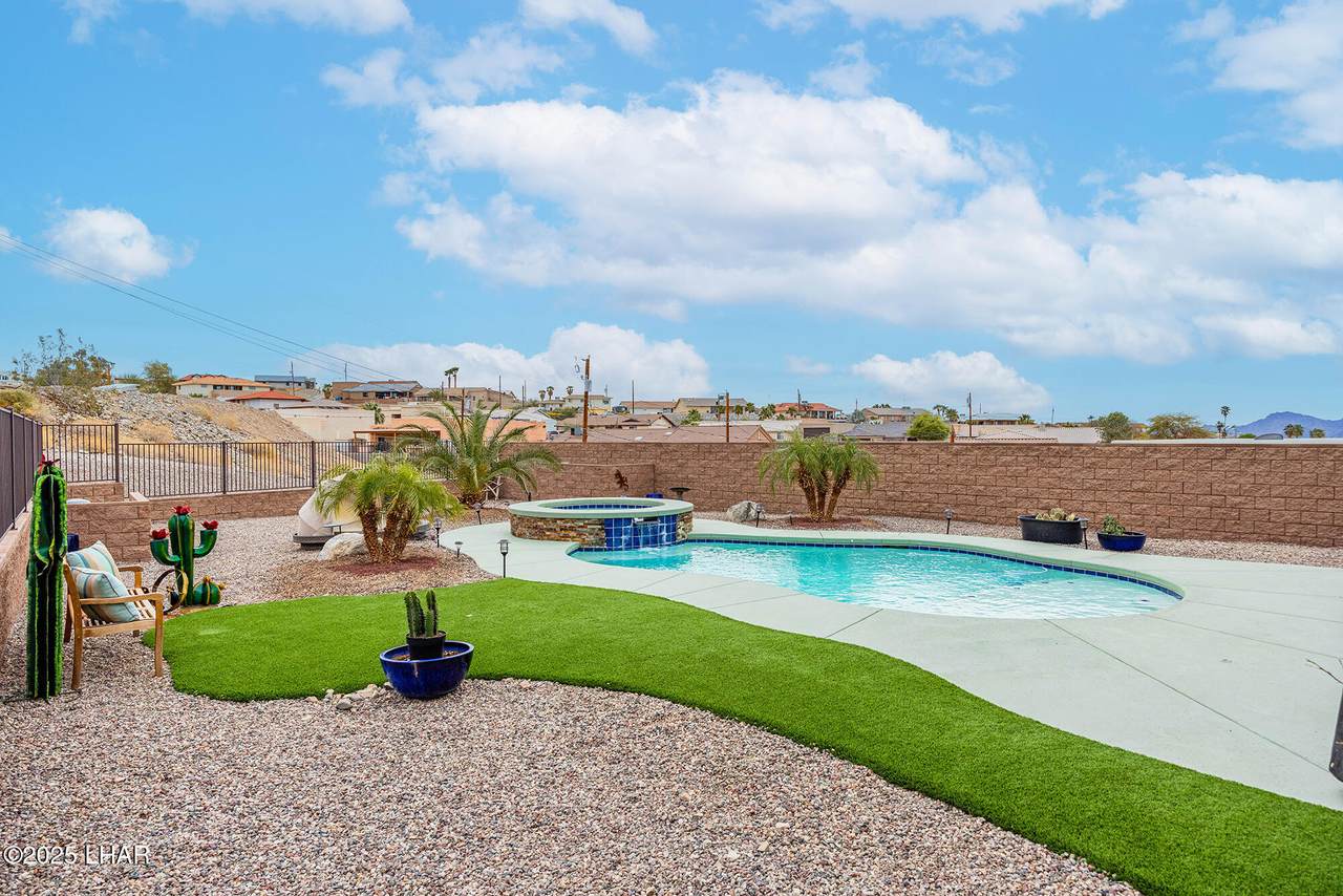 https://bt-photos.global.ssl.fastly.net/lakehavasu/1280_boomver_2_1034608-2.jpg