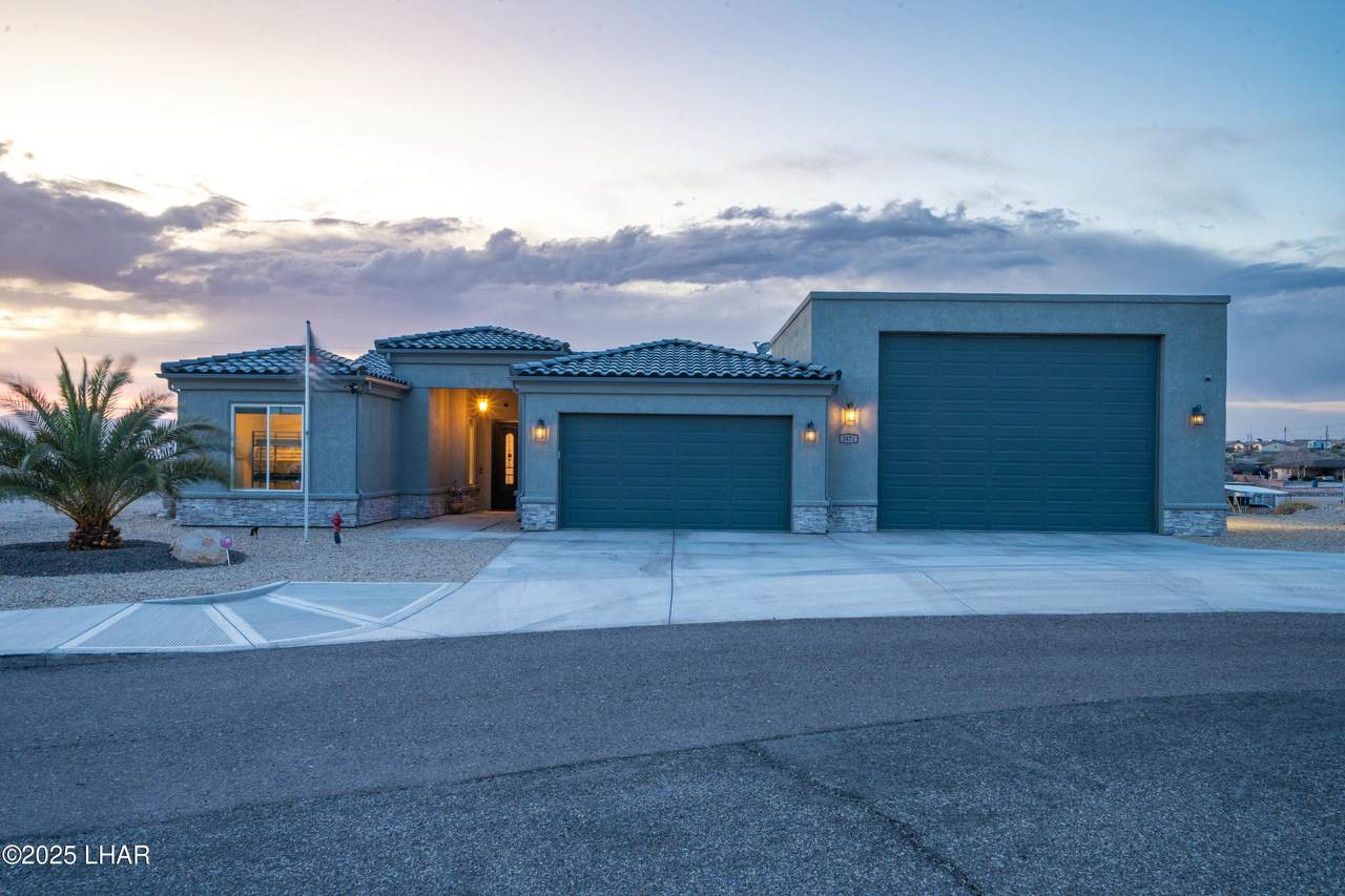 https://bt-photos.global.ssl.fastly.net/lakehavasu/1280_boomver_2_1035155-2.jpg