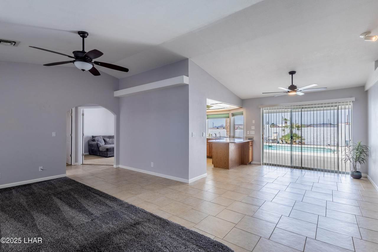 https://bt-photos.global.ssl.fastly.net/lakehavasu/1280_boomver_2_1035735-2.jpg