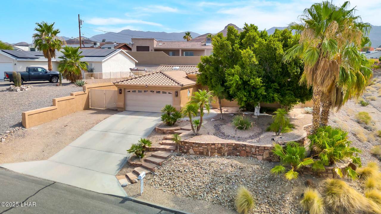 420 Moonshine Dr - Photo 1