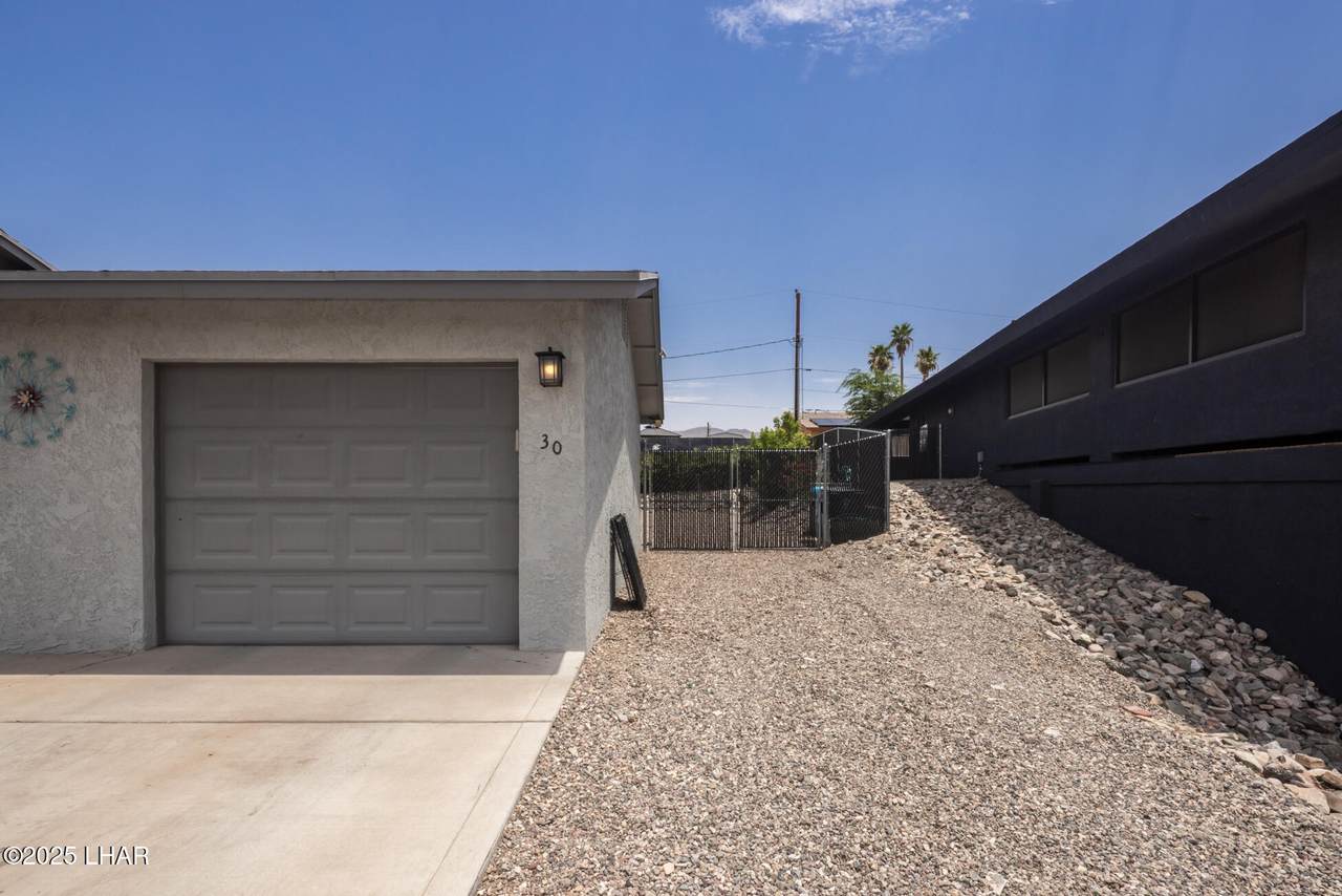 https://bt-photos.global.ssl.fastly.net/lakehavasu/1280_boomver_3_1036215-2.jpg