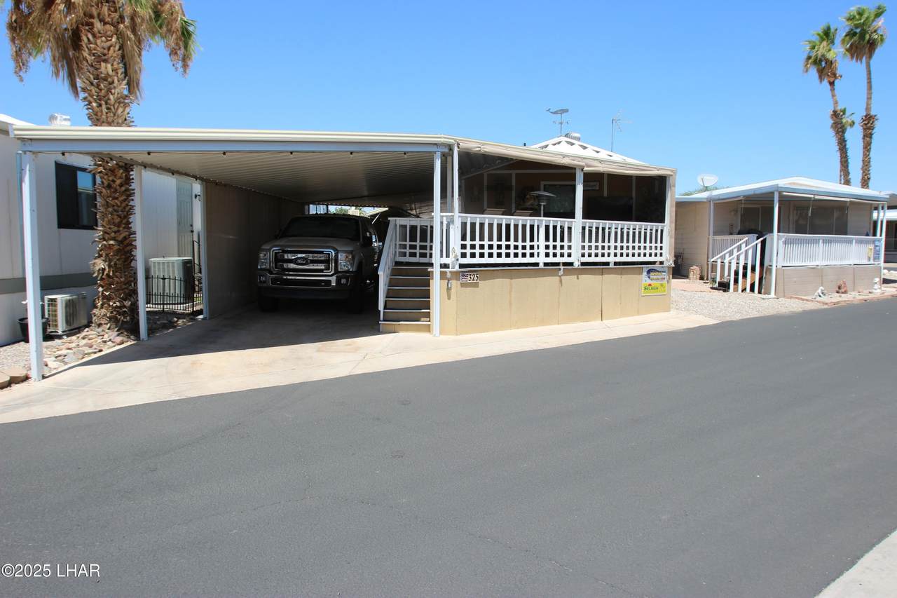 601 Beachcomber Blvd - Photo 1